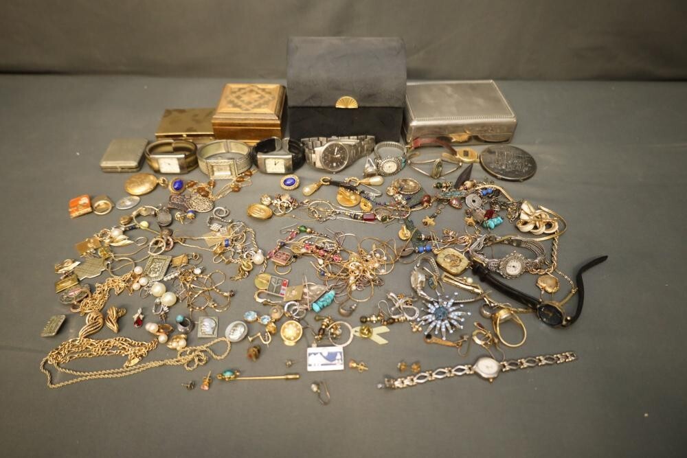 Jewelry 1 LB WEARABLE Bulk Lot Estate Vintage to Modern Costume- LOOK#G98