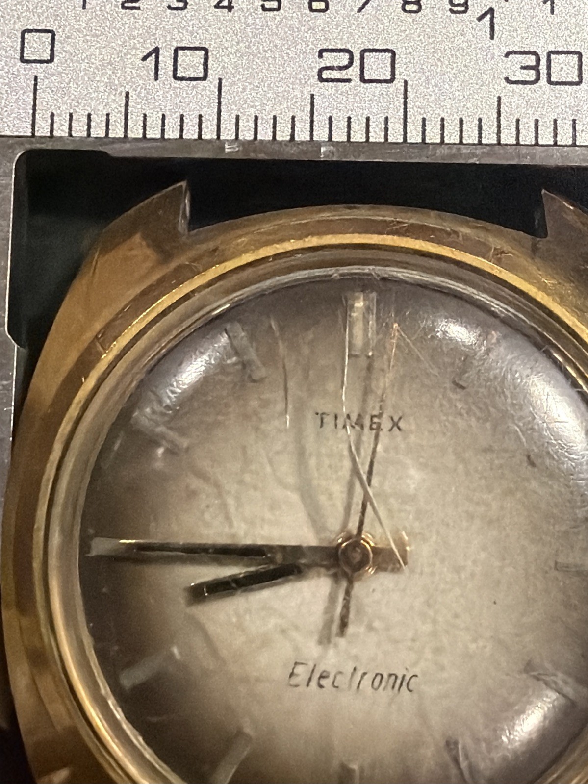 AJ21 VTG Timex Electric Dynabeat Watch Large Case GoldTone Parts Repair Restore