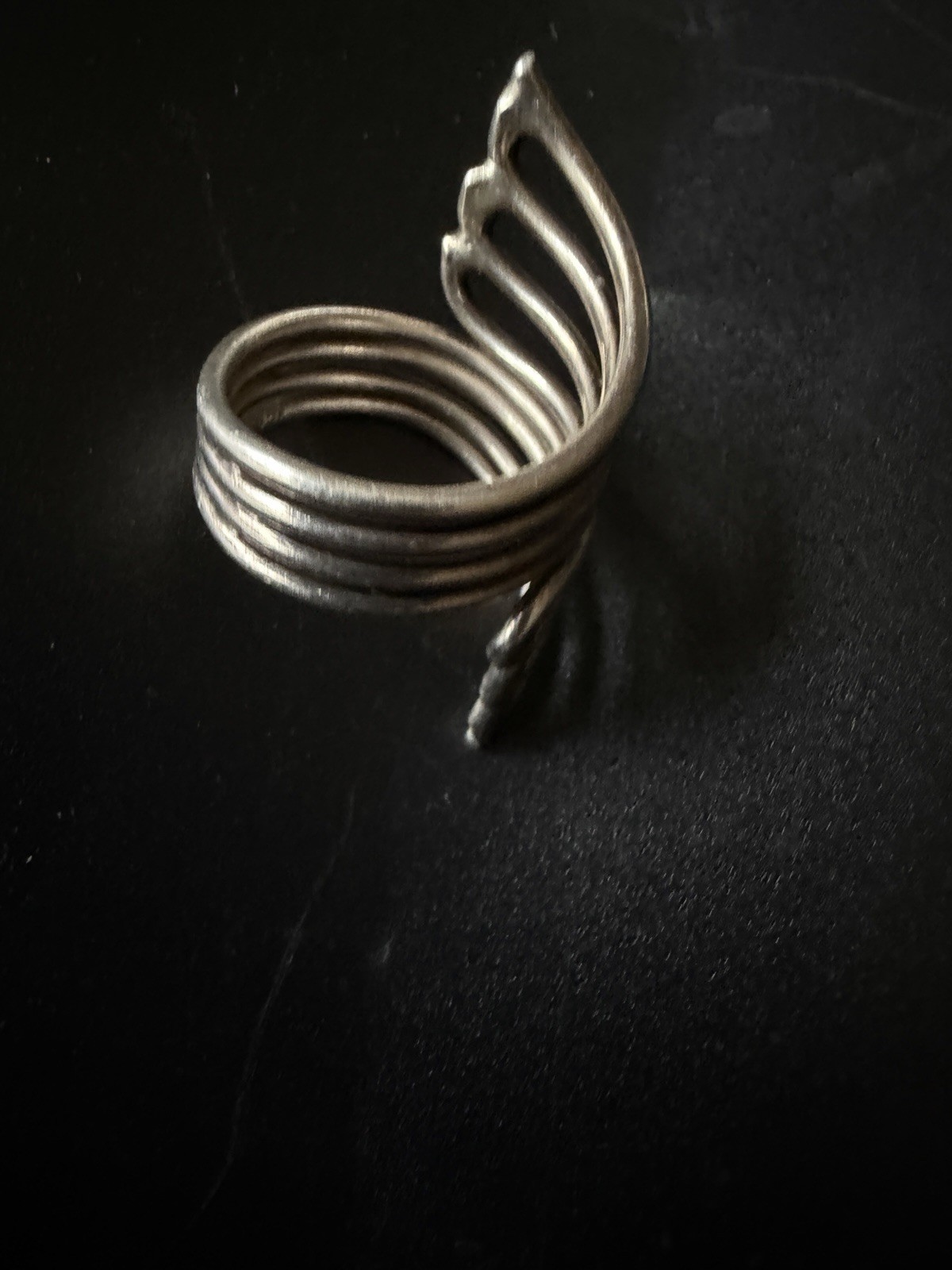 925 Silver Modernist Openwork Bypass Ring 8.8 Grams Size 8.5 Sculptural Vintage