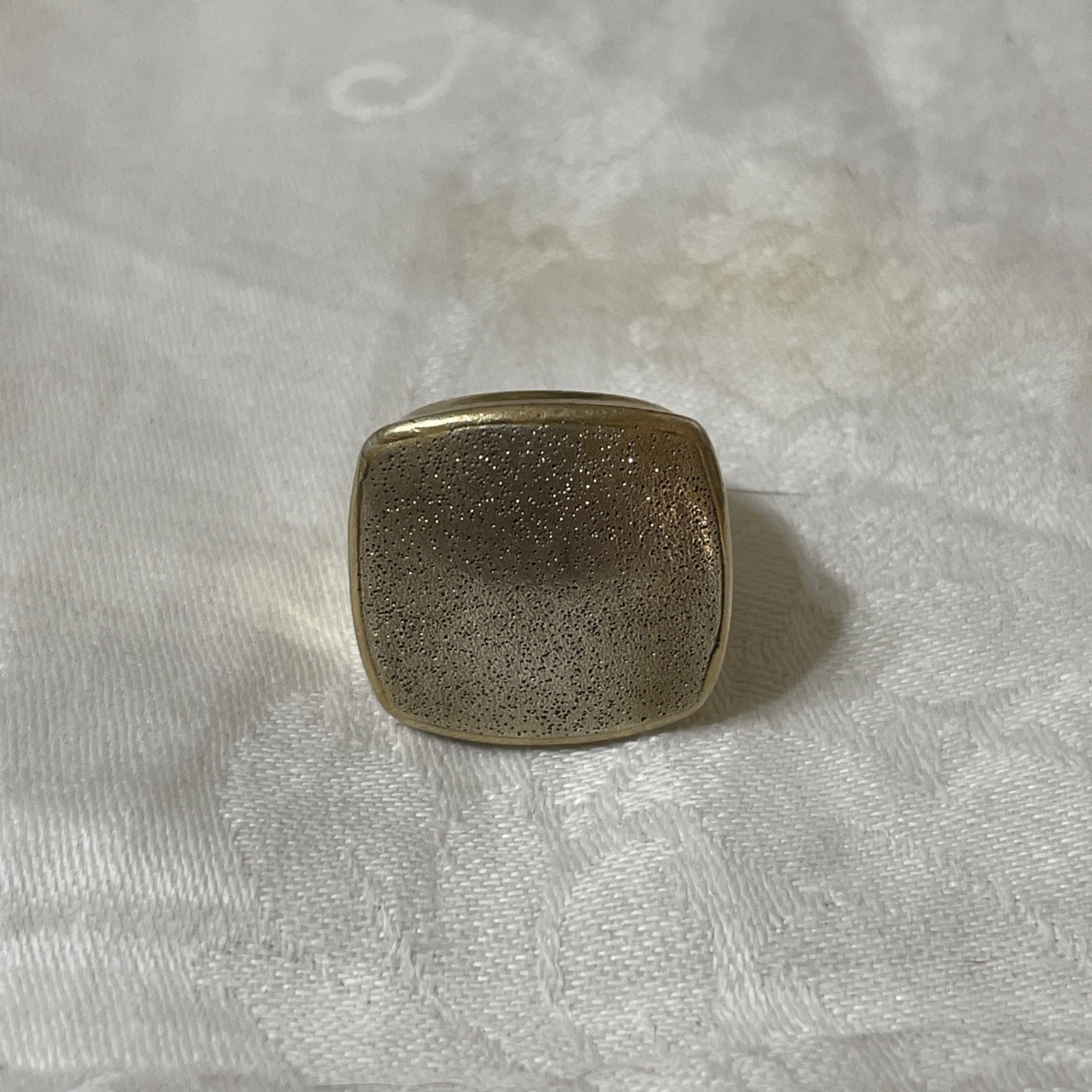 CHARLES GARNIER Collection Bold Goldtone Cushion Ring 925 PERU 18k Pld. Check Px