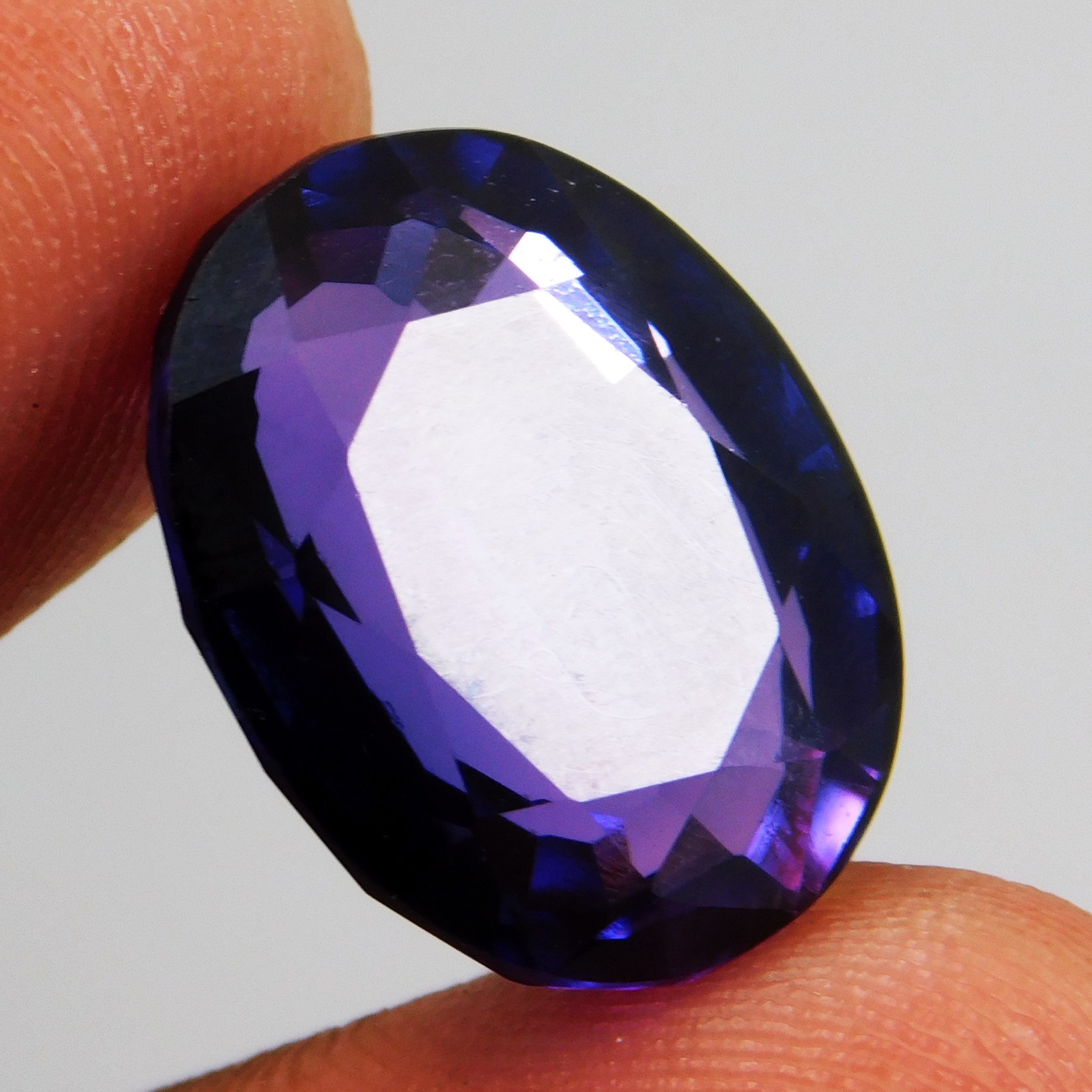 Natural 13.90 Ct Boysenberry Sapphire Oval Cut Certified Fabulous Gemstone