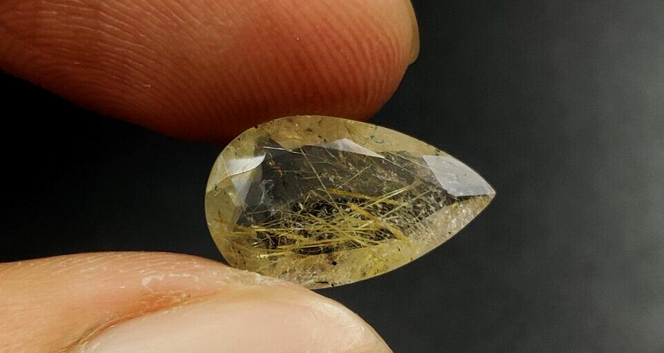 3.9 CT Golden Rutilated Quartz Pear Shape 15.9X9.5mm Faceted Cut Gemstone W68