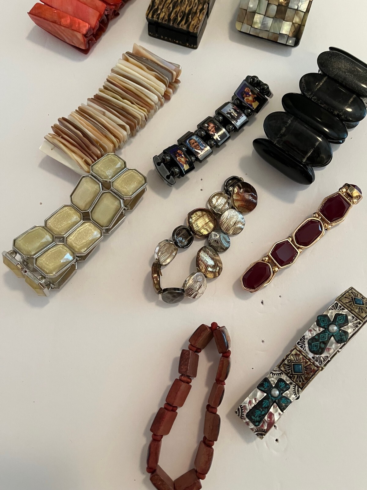 Costume Fashion Shell Faux Stones Stretchy Bracelets Assorted Excellent Lot 4