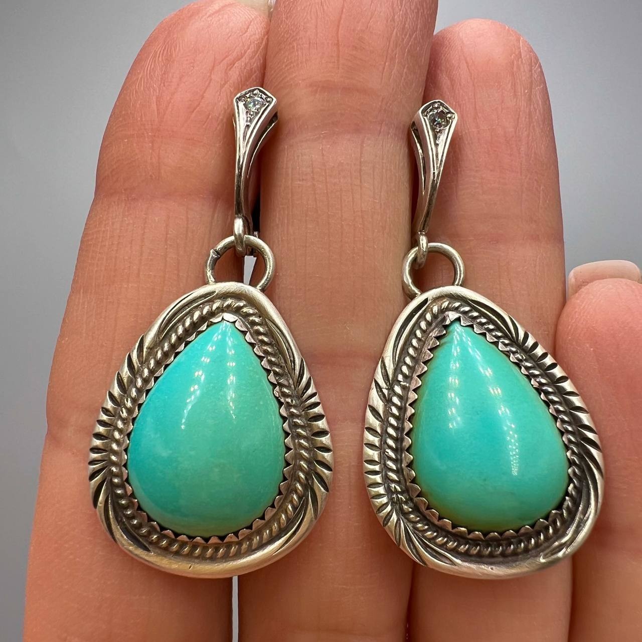 Vintage Sterling Silver 925 Woman’s Jewelry Drop Earrings Turquoise Stone Marked