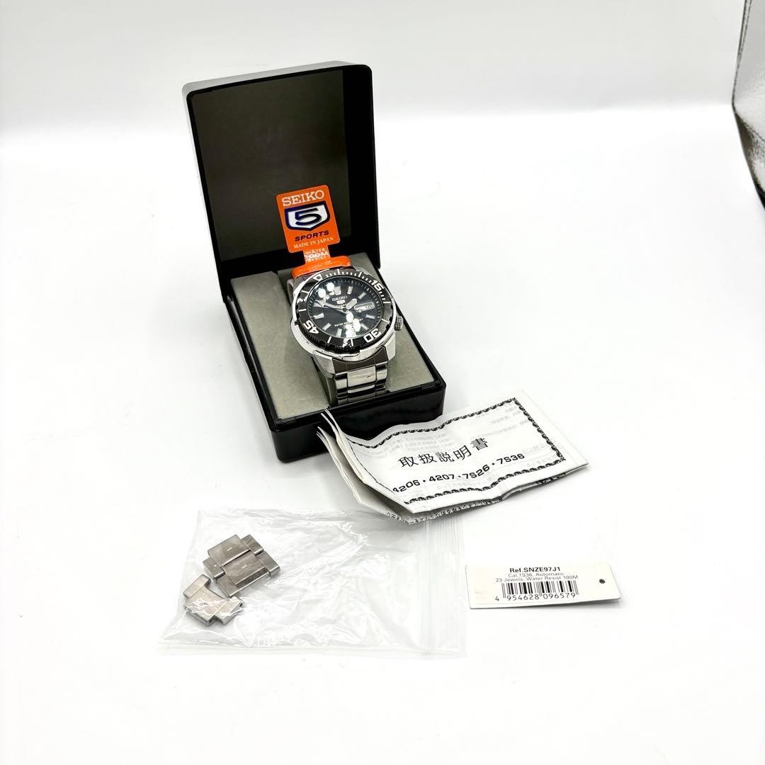 Seiko Seiko 5 7S36-03J0 Automatic Black Dial Wristwatch