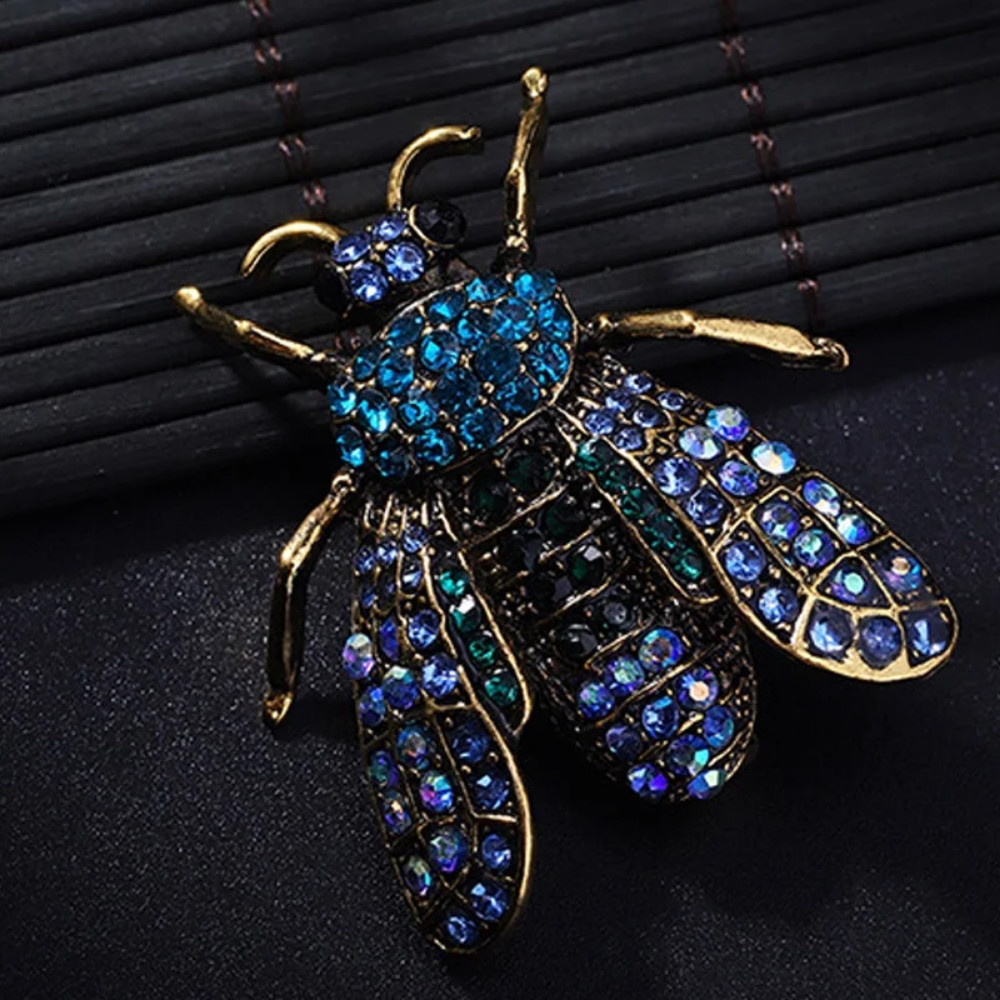 Blue Retro Crystal Bee Brooch Pin – Rhinestone Gold Insect Jewelry Summer Gift
