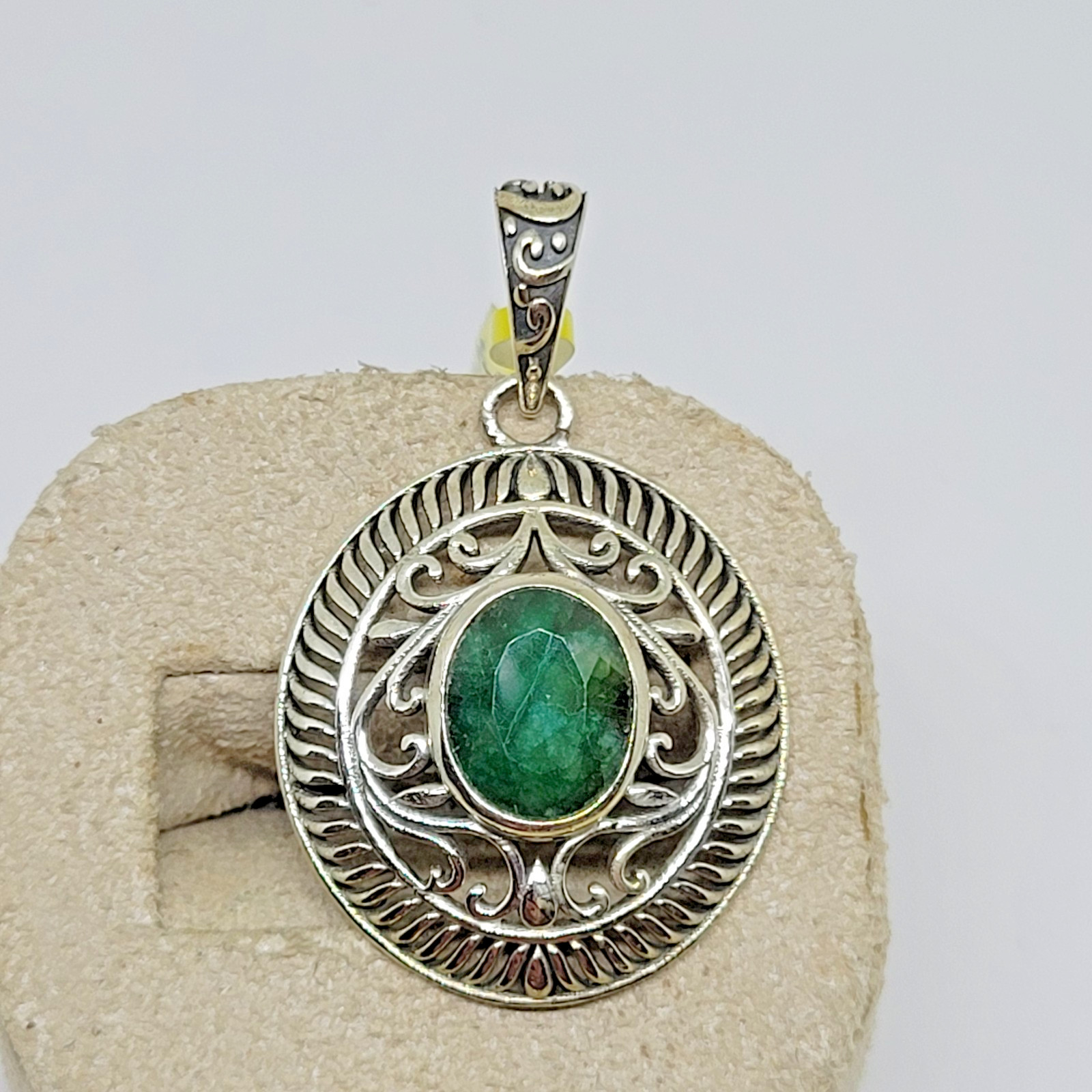 ShopLC Artisan Crafted Sterling Silver 3.94 ctw Green Sapphire Openwork Pendant