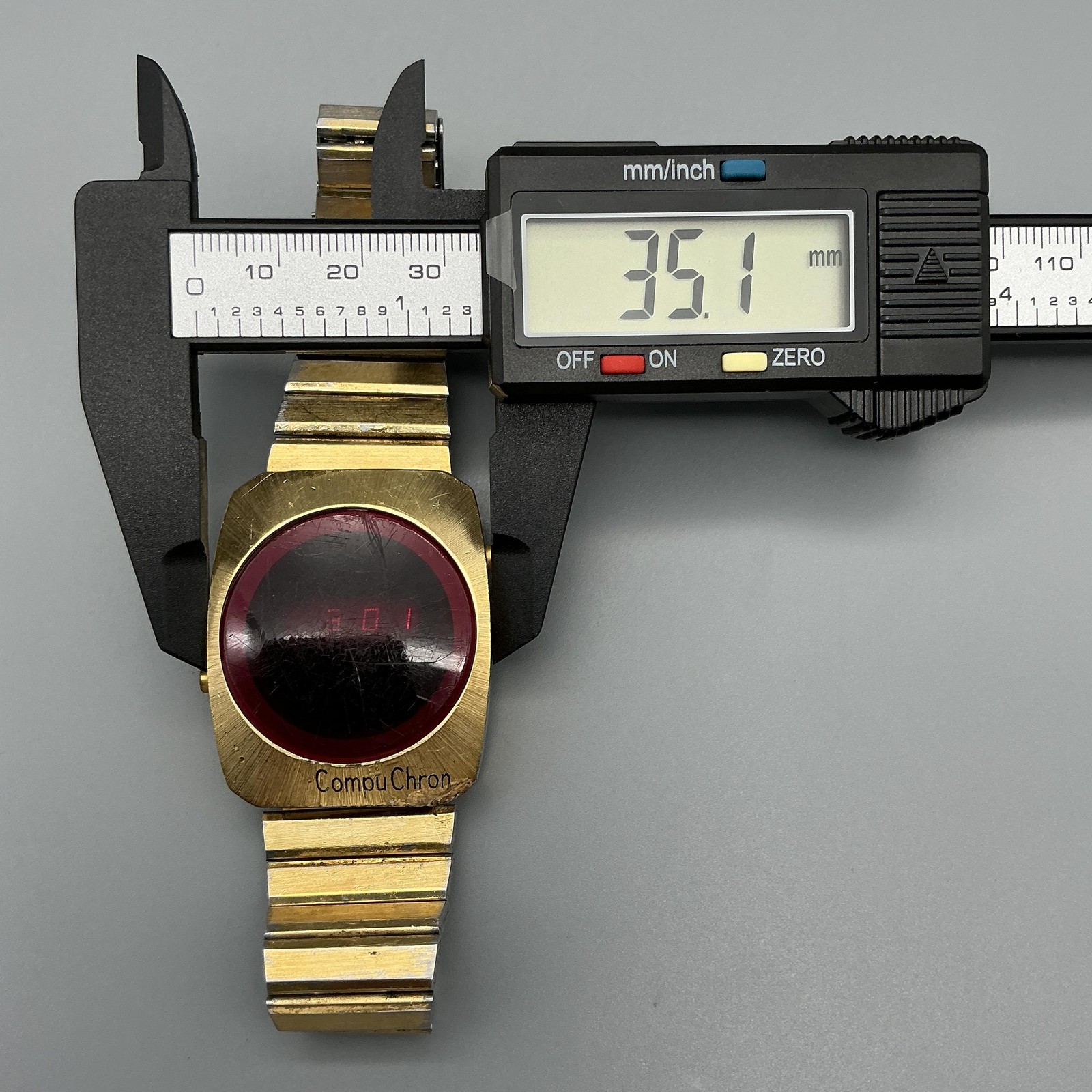 Vintage CompuChron Mens Watch 35mm Red LED Digital Gold Tone New Battery 7″
