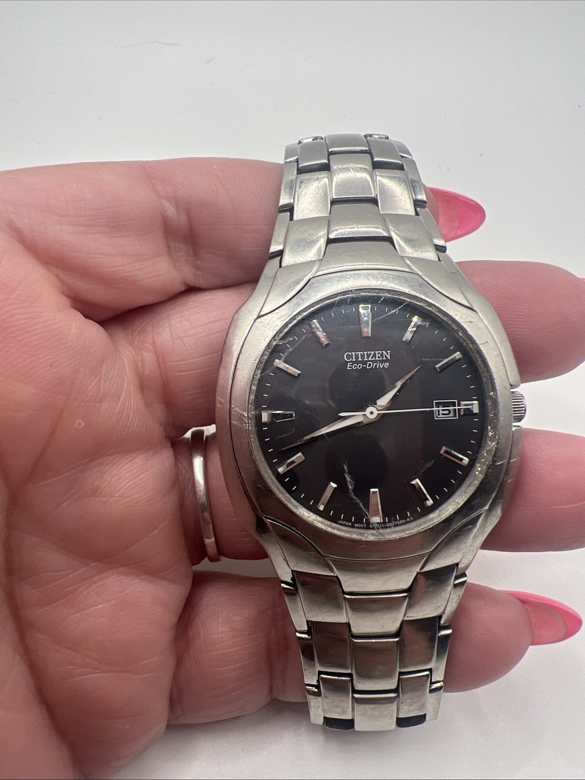 Citizen Eco-Drive Mens Watch 38mm Gray Dial Date E111-S022240 Stainless 6.75″