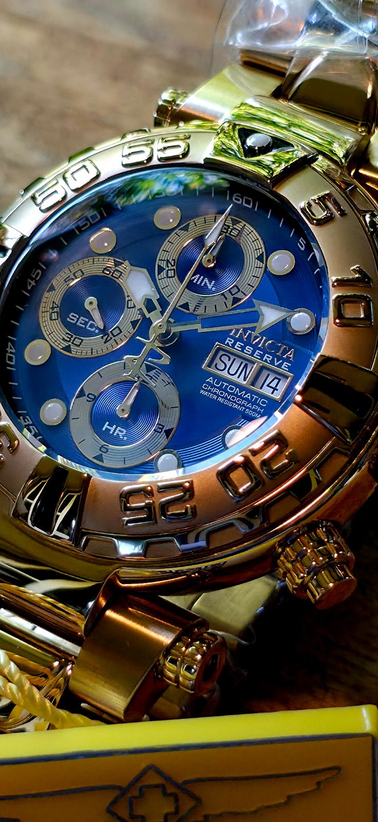 INVICTA SWISS MADE SUBACQUA NOMA I VALJOUX 7750 AUTO CHRONO LE BLUE DIAL & 18KT