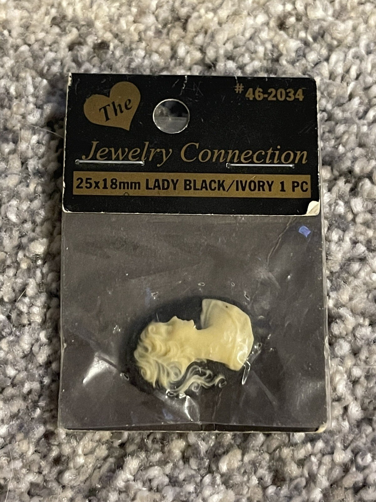The Jewelry Connection Lady Black Ivory