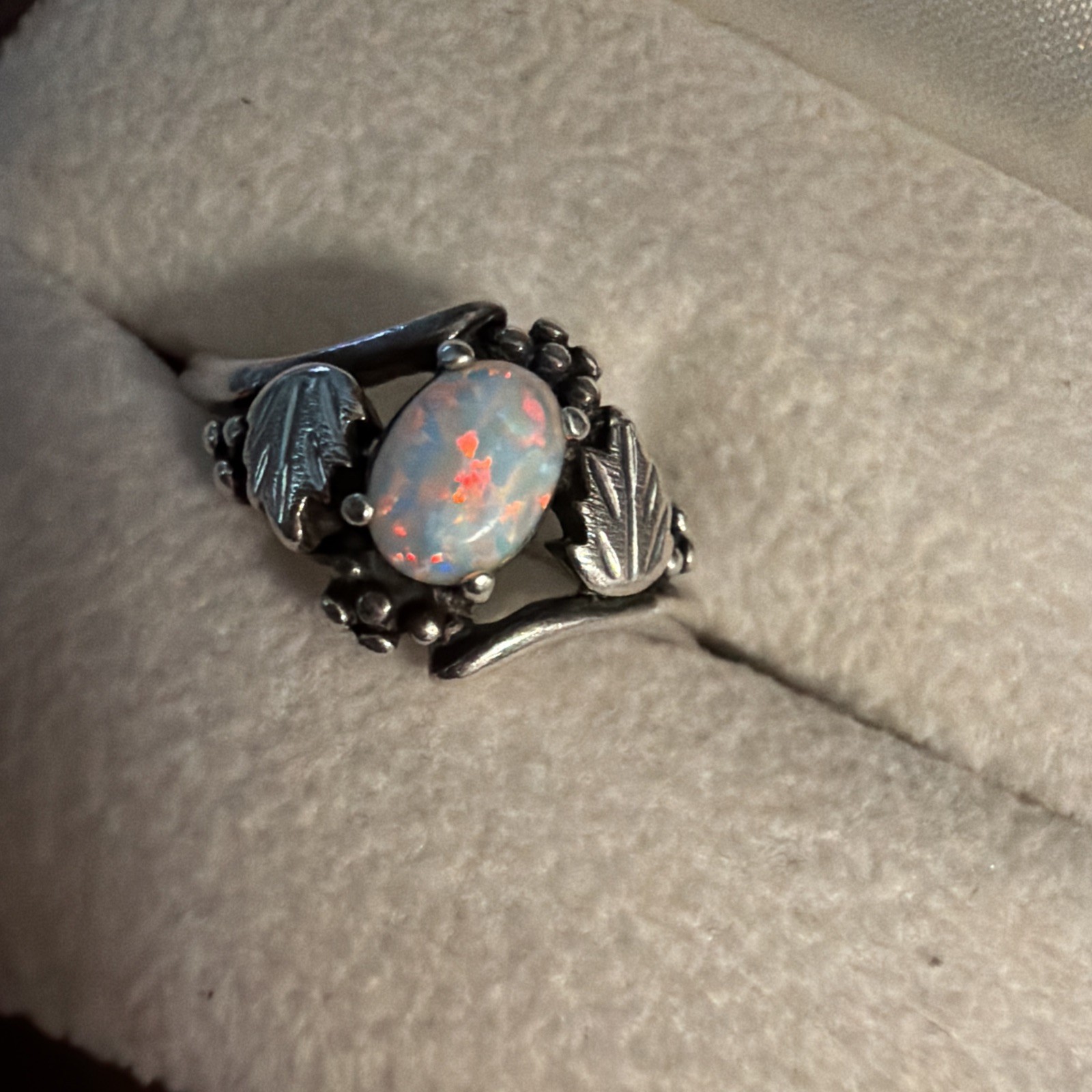 Black Hills Gold Leaf Dakota SILVER 925 Womens lab OPAL Ring Size 10 L