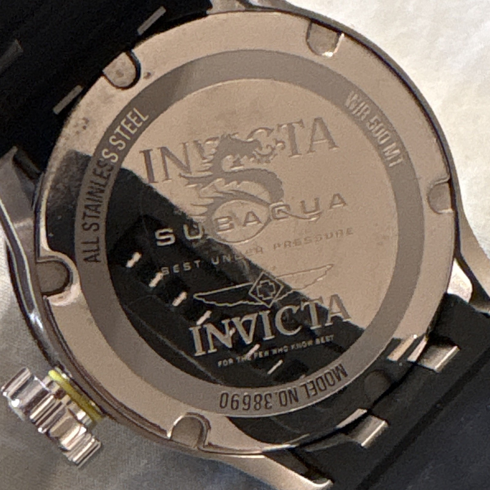 Invicta Subaqua Men’s Quartz Watch 52mm model 38690