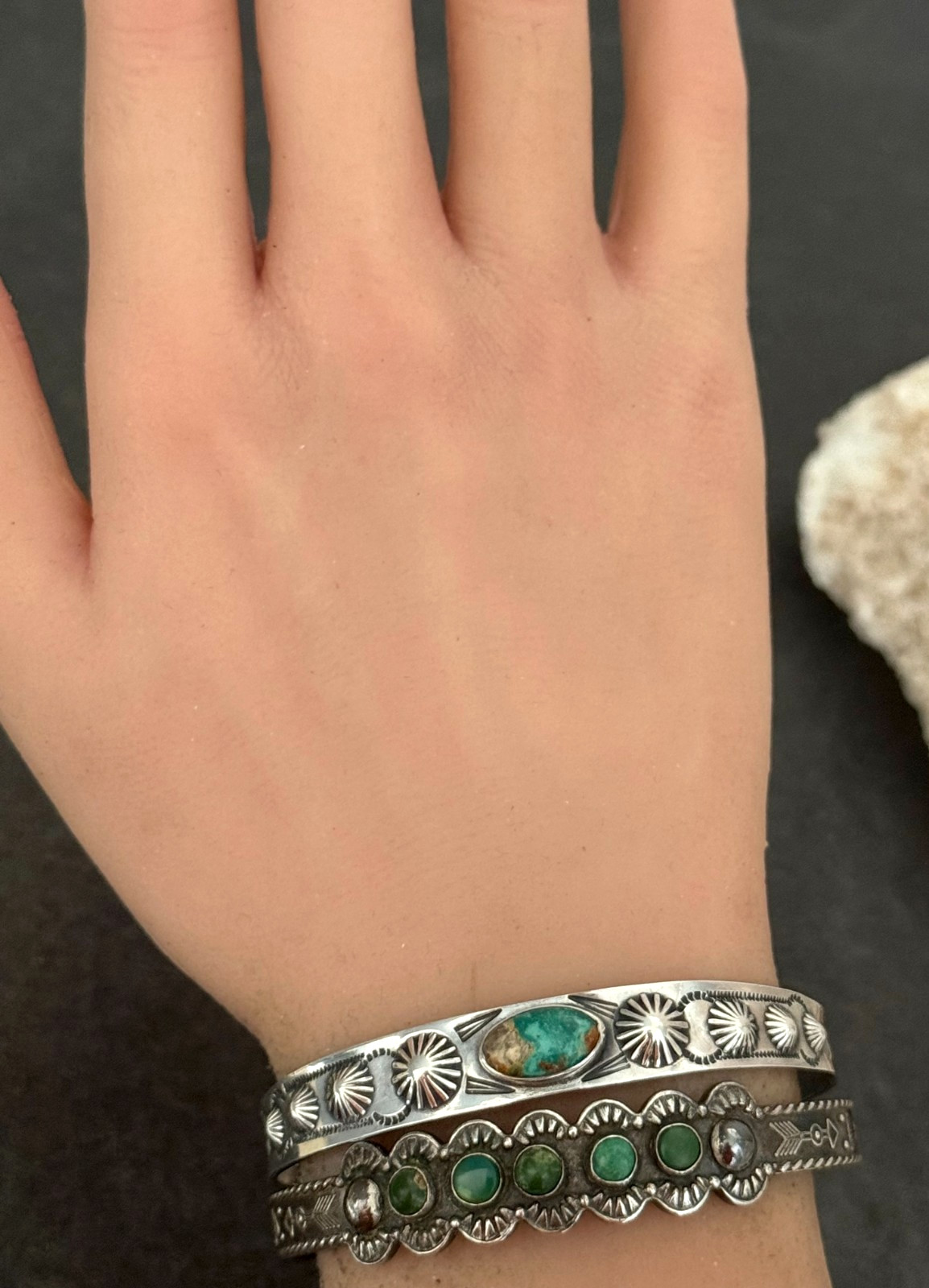 Vintage FRED HARVEY ERA Navajo Turquoise FLUTED BUTTONS Silver Bracelet 6.5in