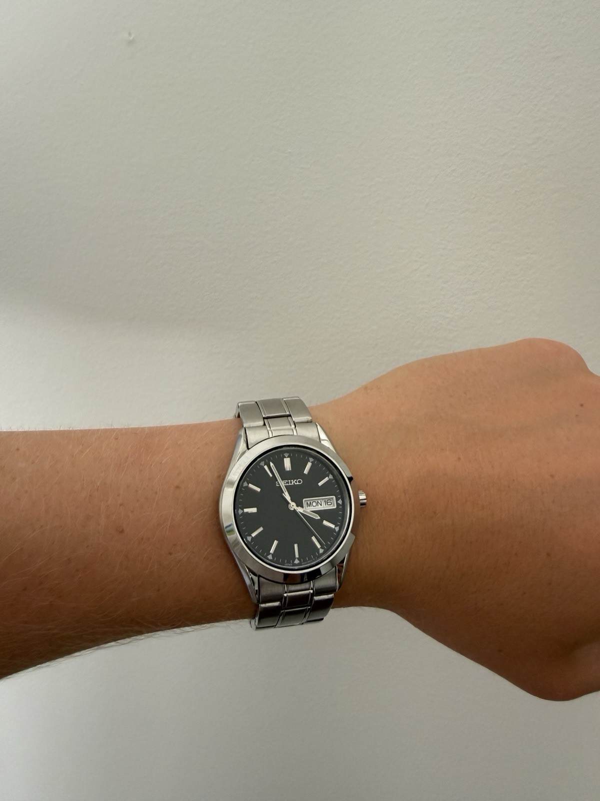 Seiko SUR361 Day/Date Black Dial Silver Stainless Bracelet Watch 100m Analog