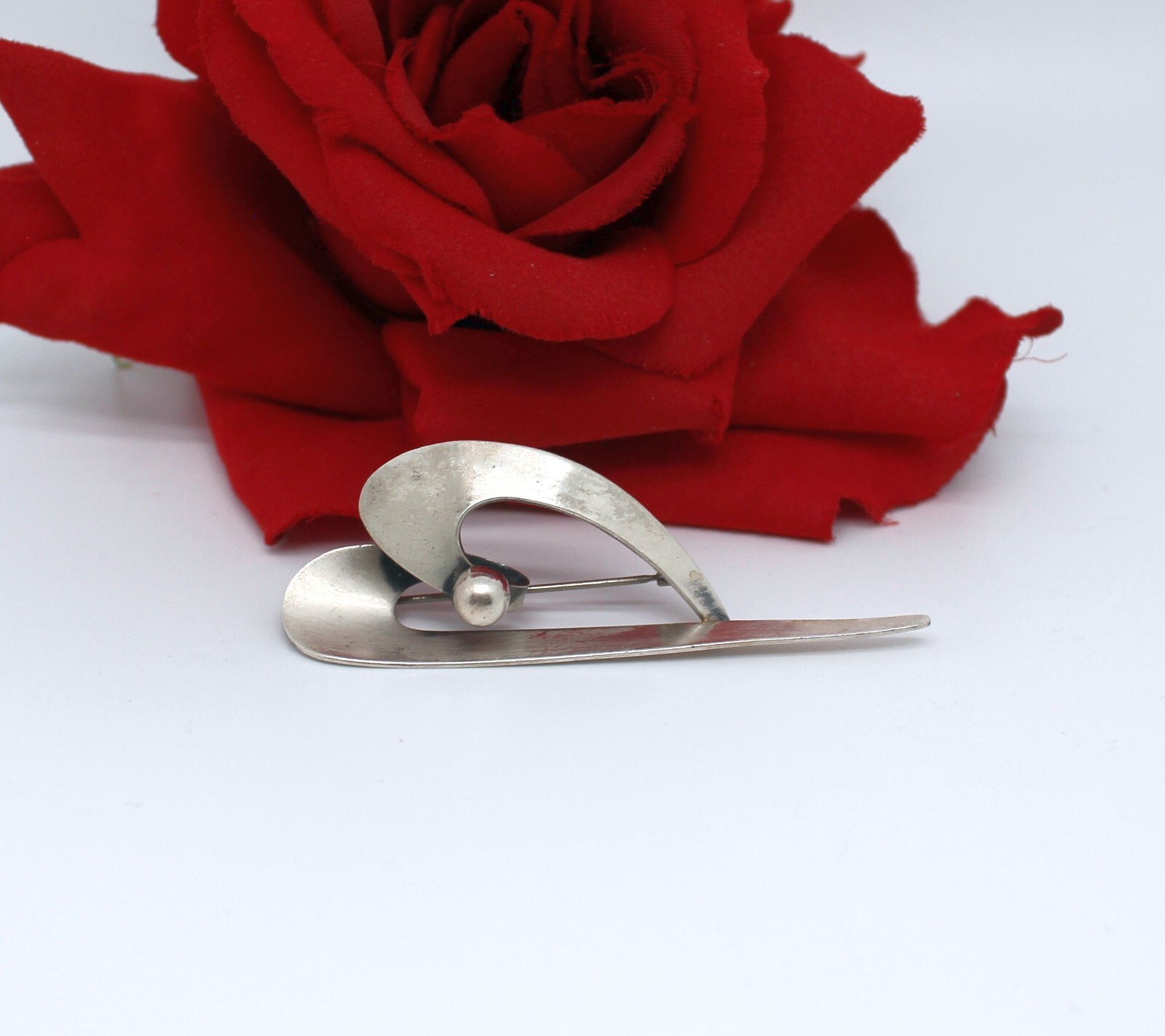 Sterling Silver Beau Sterling Brooch Pin 7.69g CAT RESCUE