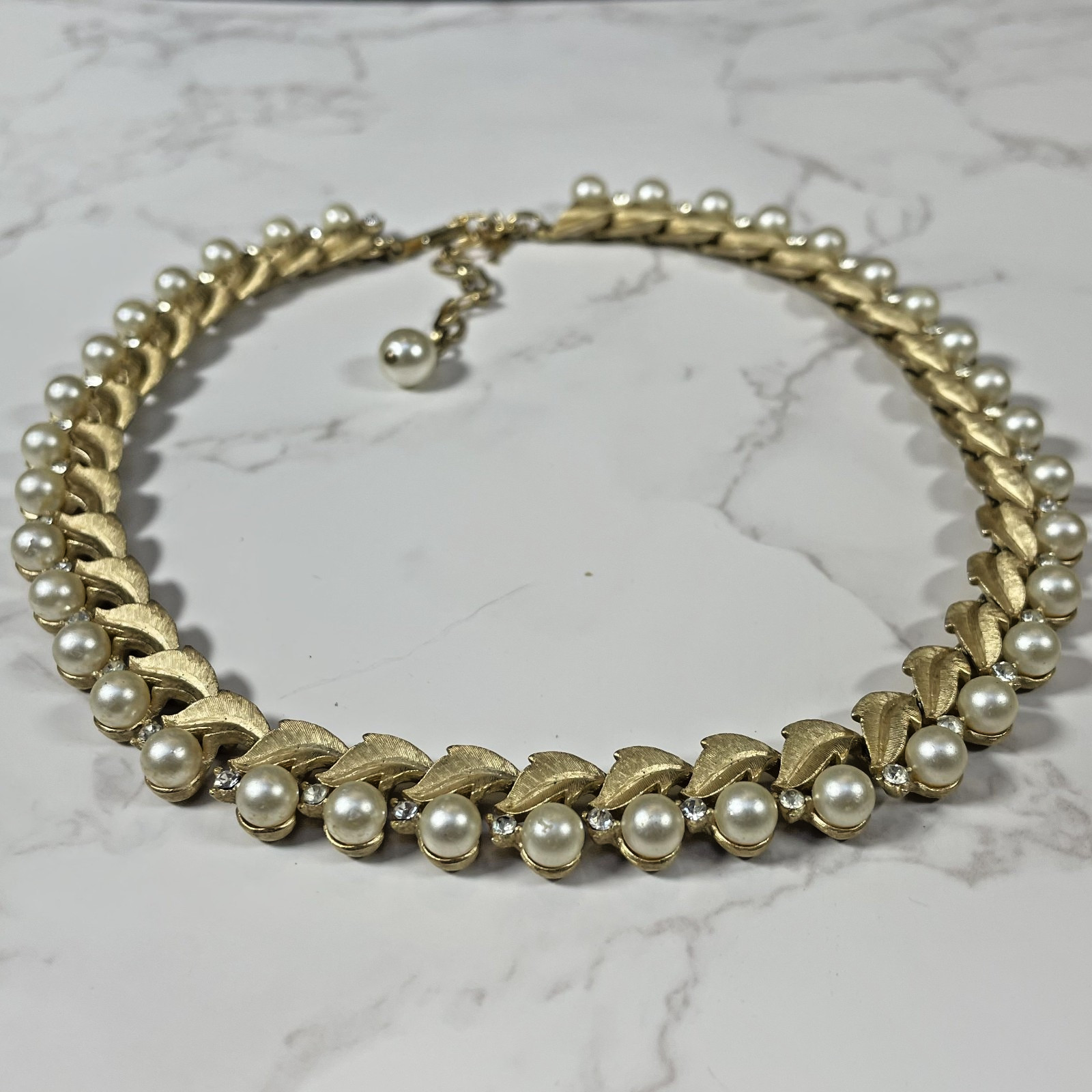 Vintage Trifari Gold Tone Leaf Faux Pearl Rhinestone Choker Necklace Signed 12″