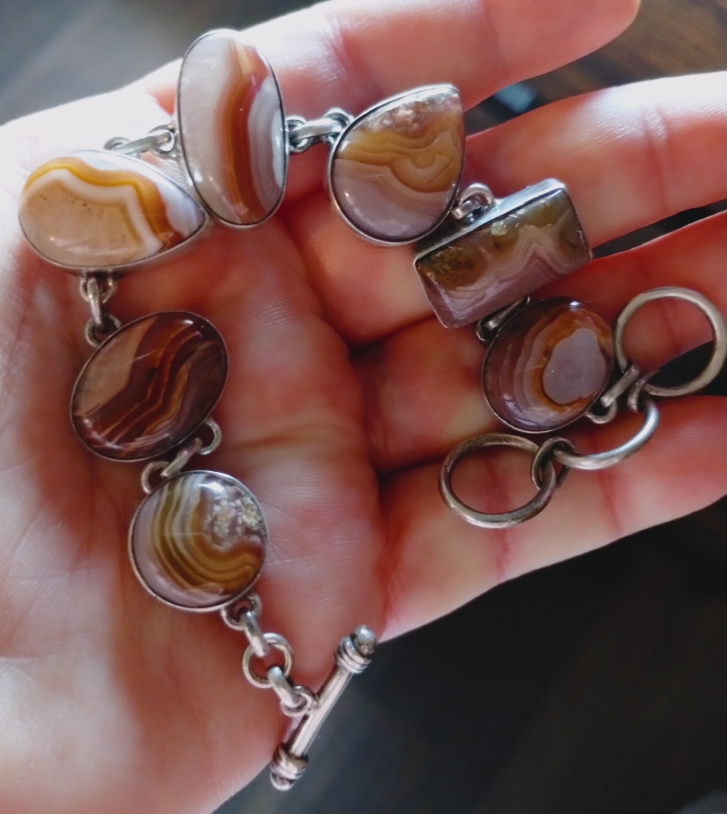 Natural SJ Red Banded Agate Stone Sterling Silver Sajen Toggle Bracelet 7-9in