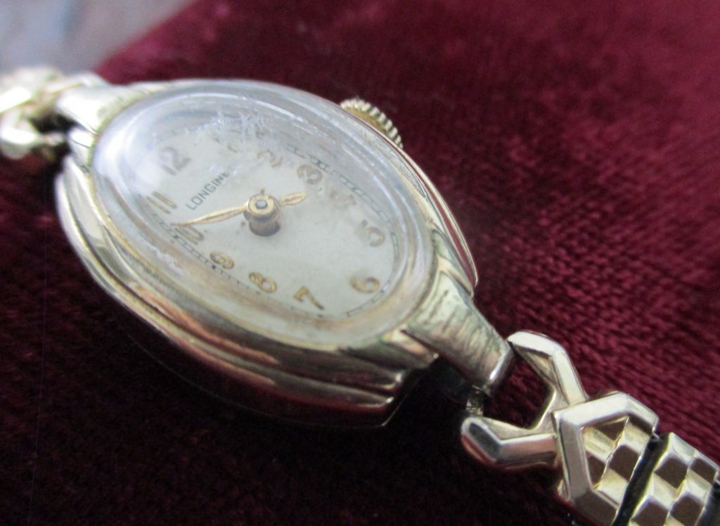 Vintage Longines Wittnauer 17 Jewel Ladies Watch 10K Gold Filled Swiss Runs