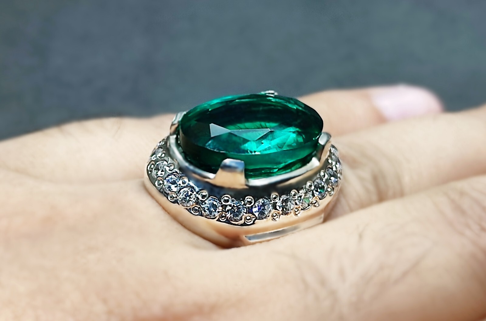 16 Carat Lab Created Deep Green Emerald Sterling Silver 925 Handmade Mens Ring