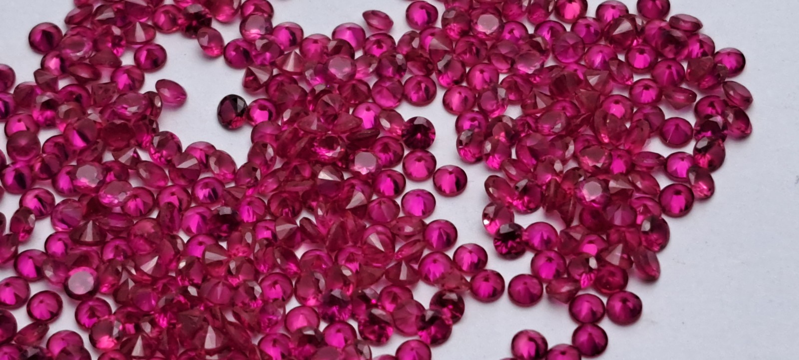 50 pieces 2.75mm Round Ruby Red CZ Cubic Zirconia Loose Stones