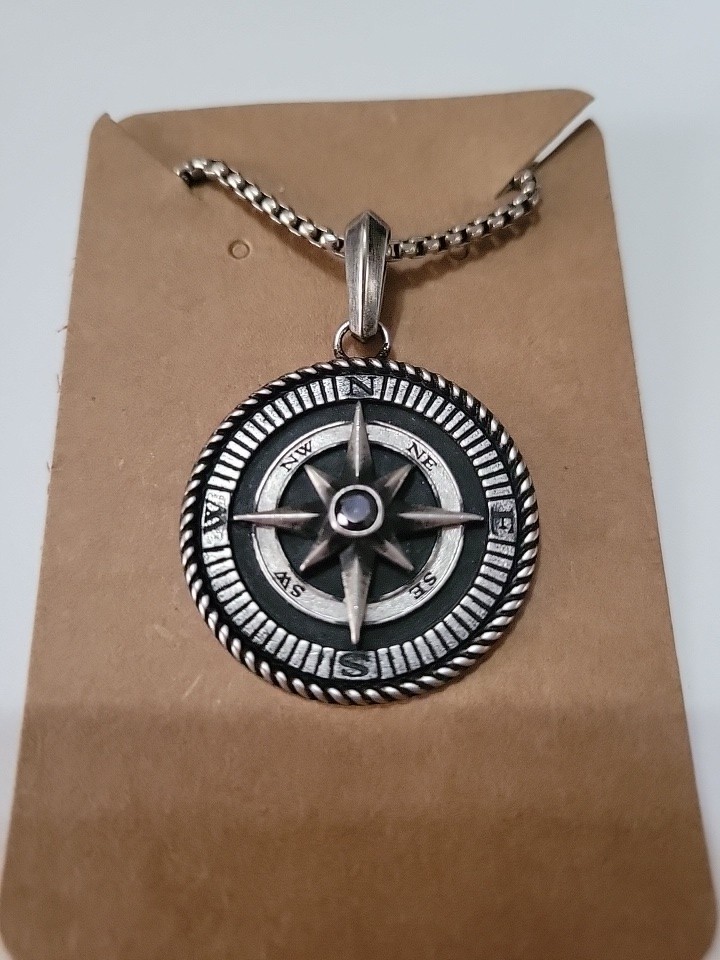 Vintage Silver Tone Compass Pendant Necklace Nautical Maritime Travel Jewelry