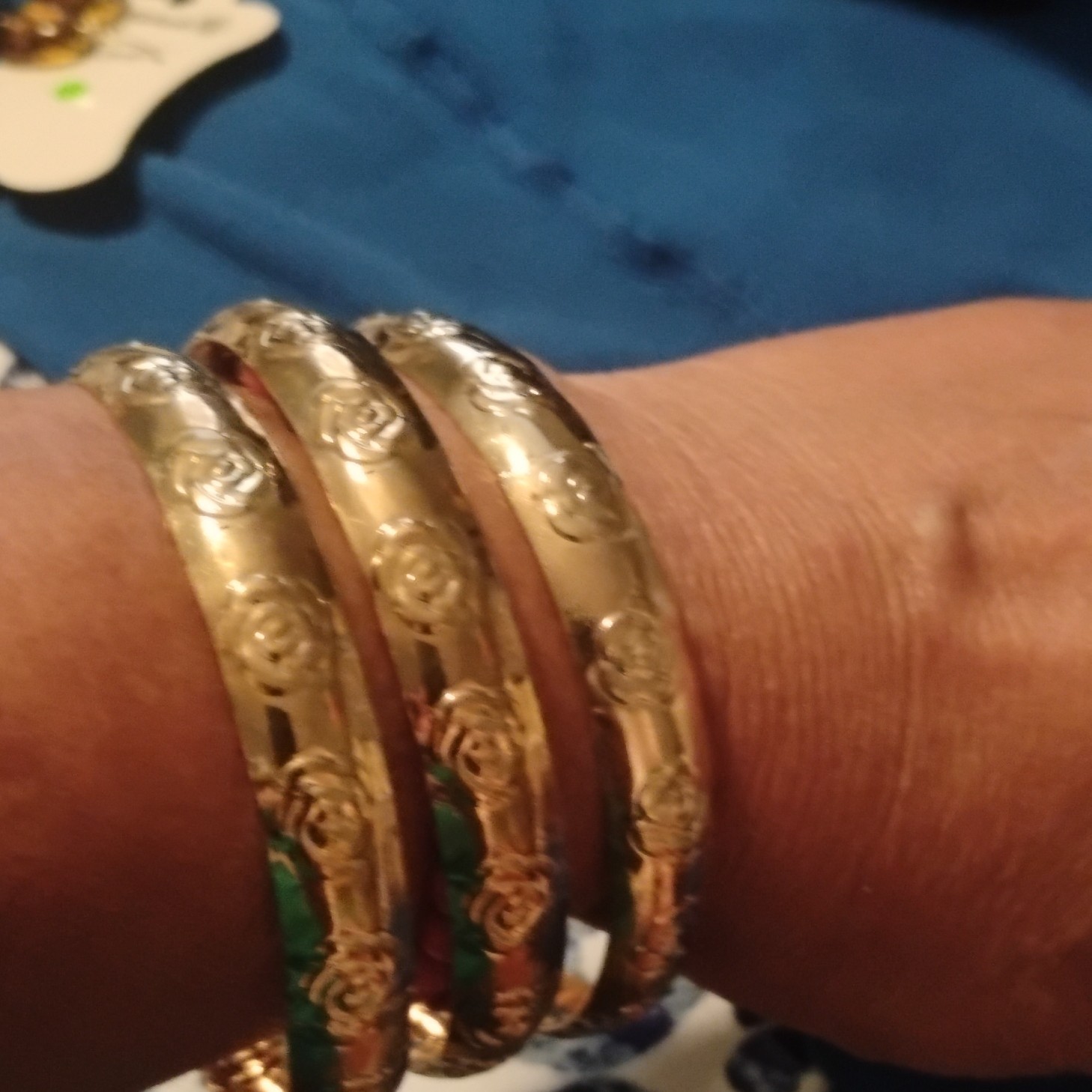 Gold Tone Floral Rose Pattern Bangle Bracelets Set of 3 Round Metal No Stone
