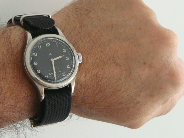 Record Dirty Dozen Military issue WWW WW2 vintage watch sterile dial full srvice