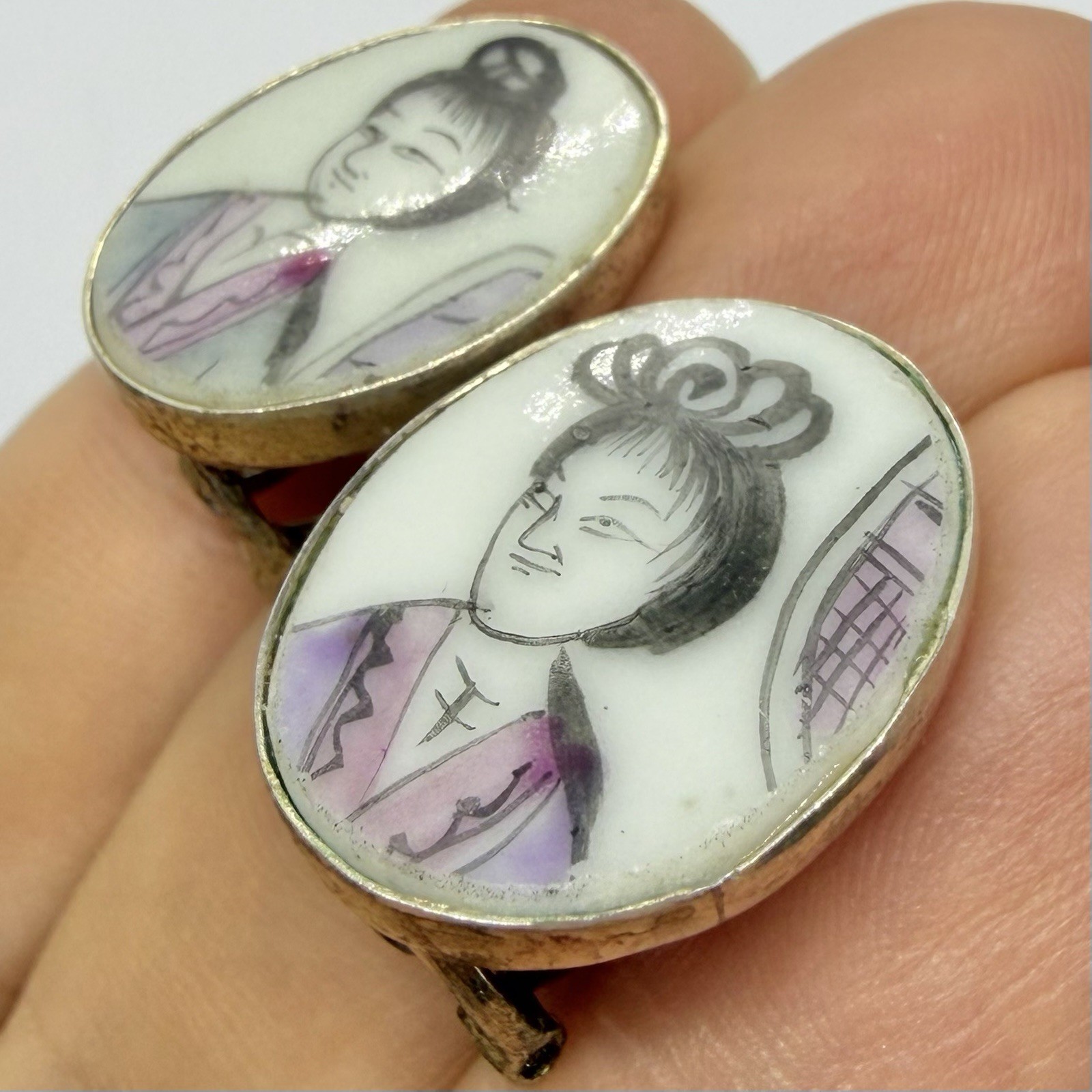 Vtg Chinese Export Painted Porcelain Shard Portrait 925 Bezel Earrings Omega