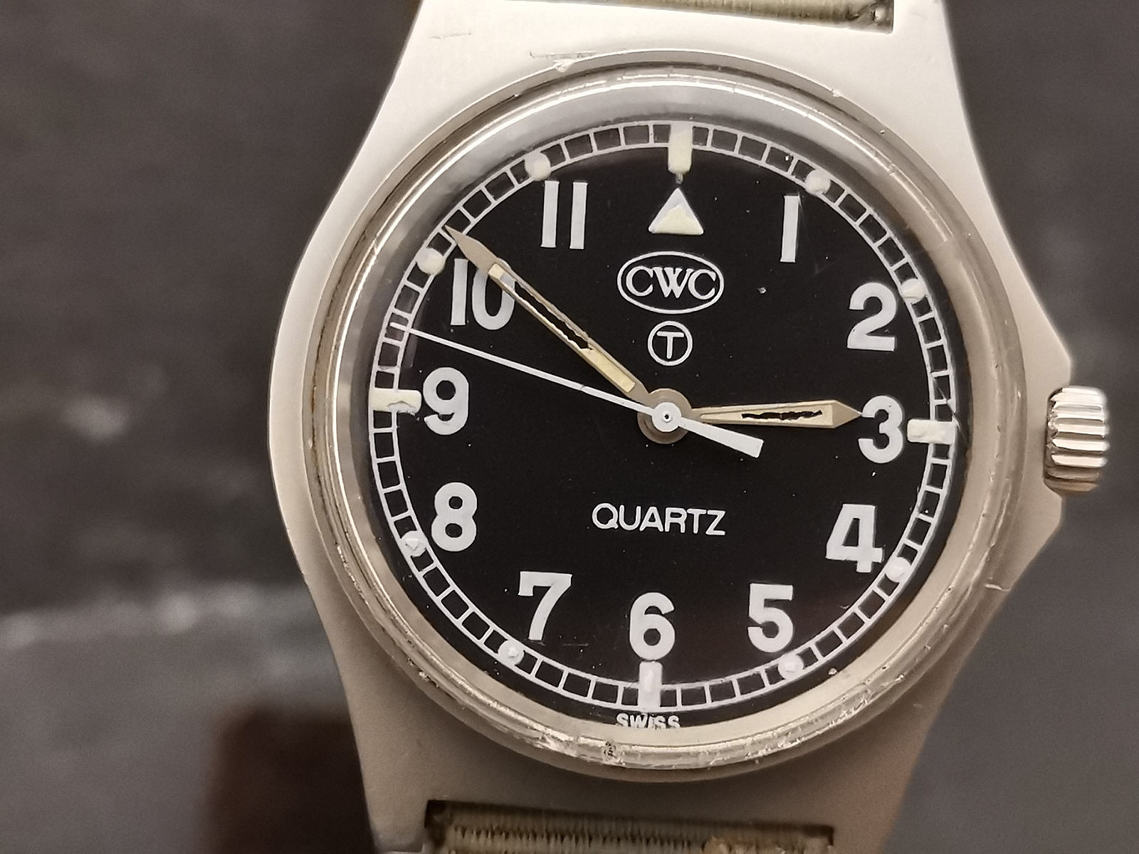 CWC G10 Quartz Watch 0555 Royal Navy Issued. Dated 1988. Working. Bonded strap.