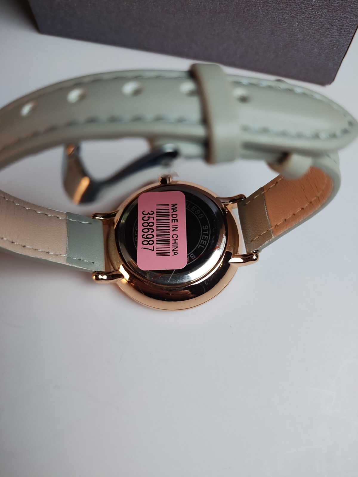 Strada Womens Floral Dial Gold Tone Fashion Watch Purple 3D Flowers New with Box