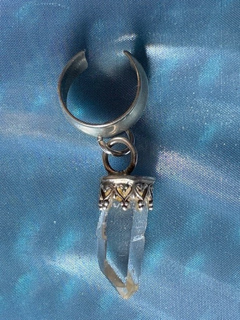 Ear Cuff 925 with Arkansas Clear Quartz Natural Power from Mt. Iada by JKL 616