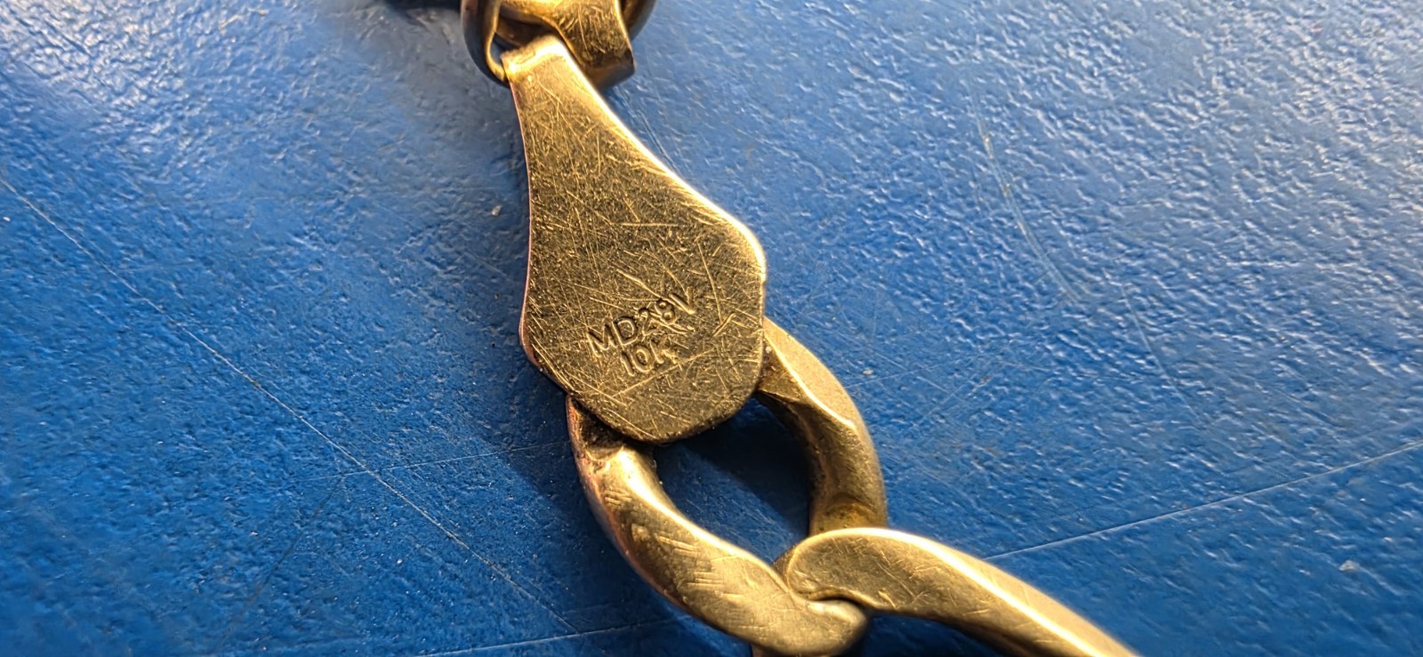 11K Yellow Gold Chain Bracelet ~ 9in. In Length ~8.4 Grams