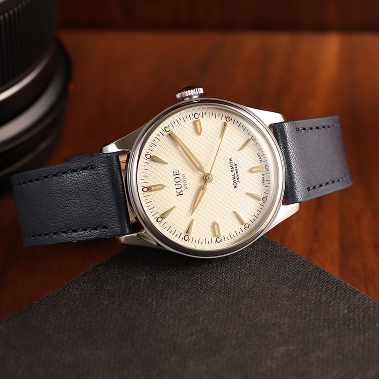 Kuoe Royal Smith 90-006 Automatic Silver Watch Men Ivory Waffle Dial Navy Strap