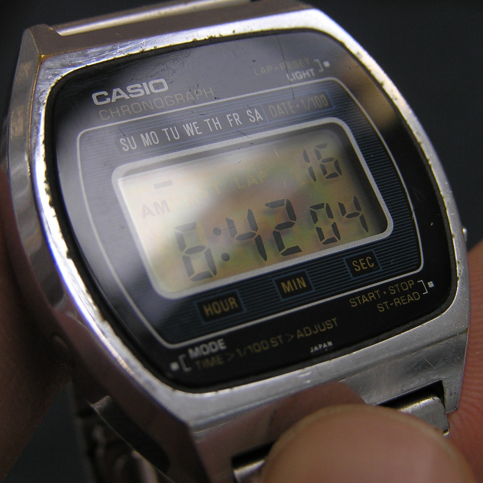 Vintage 80s CASIO 110QS-37 Chronograph Silver Digital Watch 1980 Japan Imported