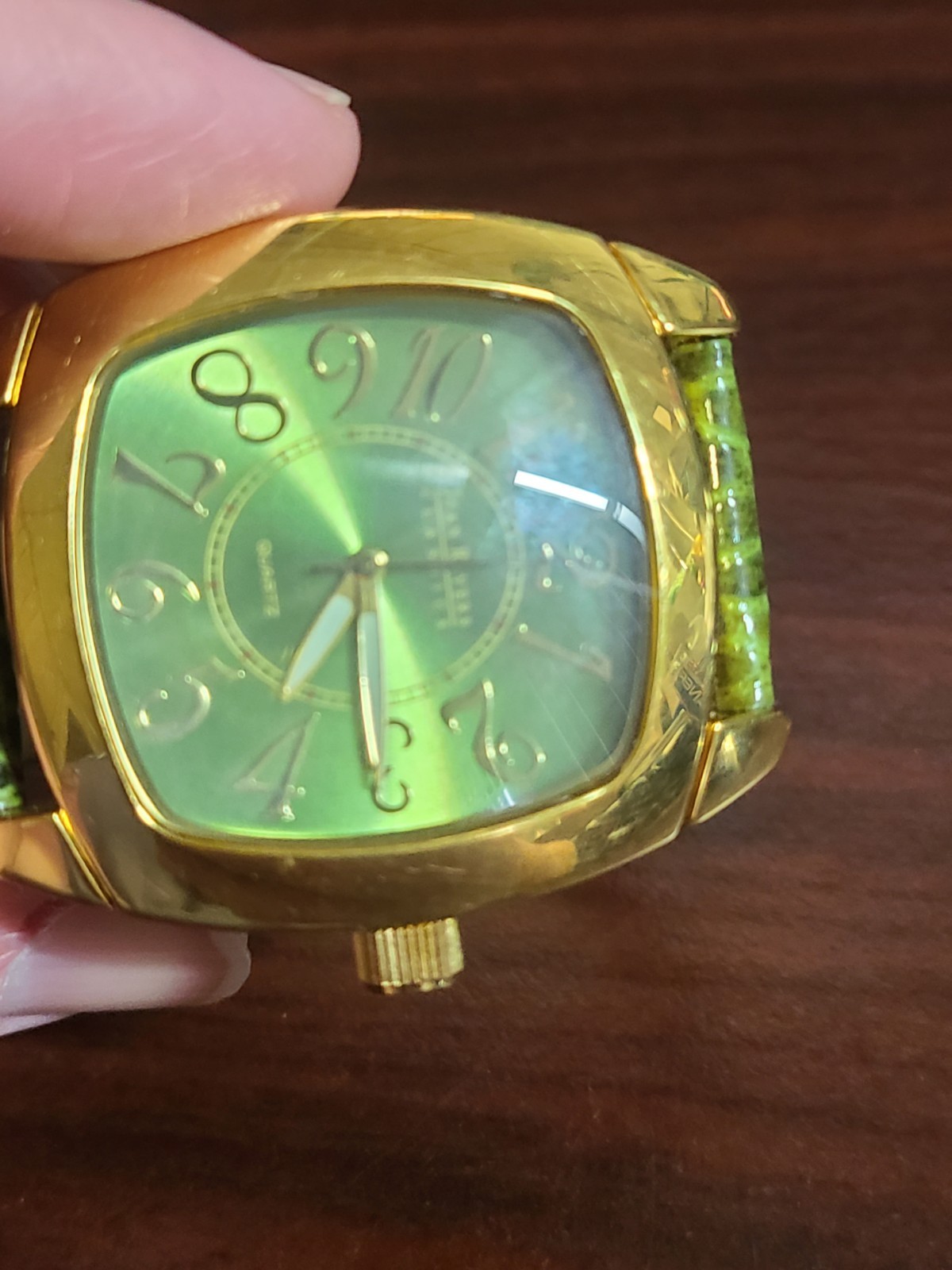 Joan Rivers Watch Classics V377 Quartz Japan Movement Large Leather Band