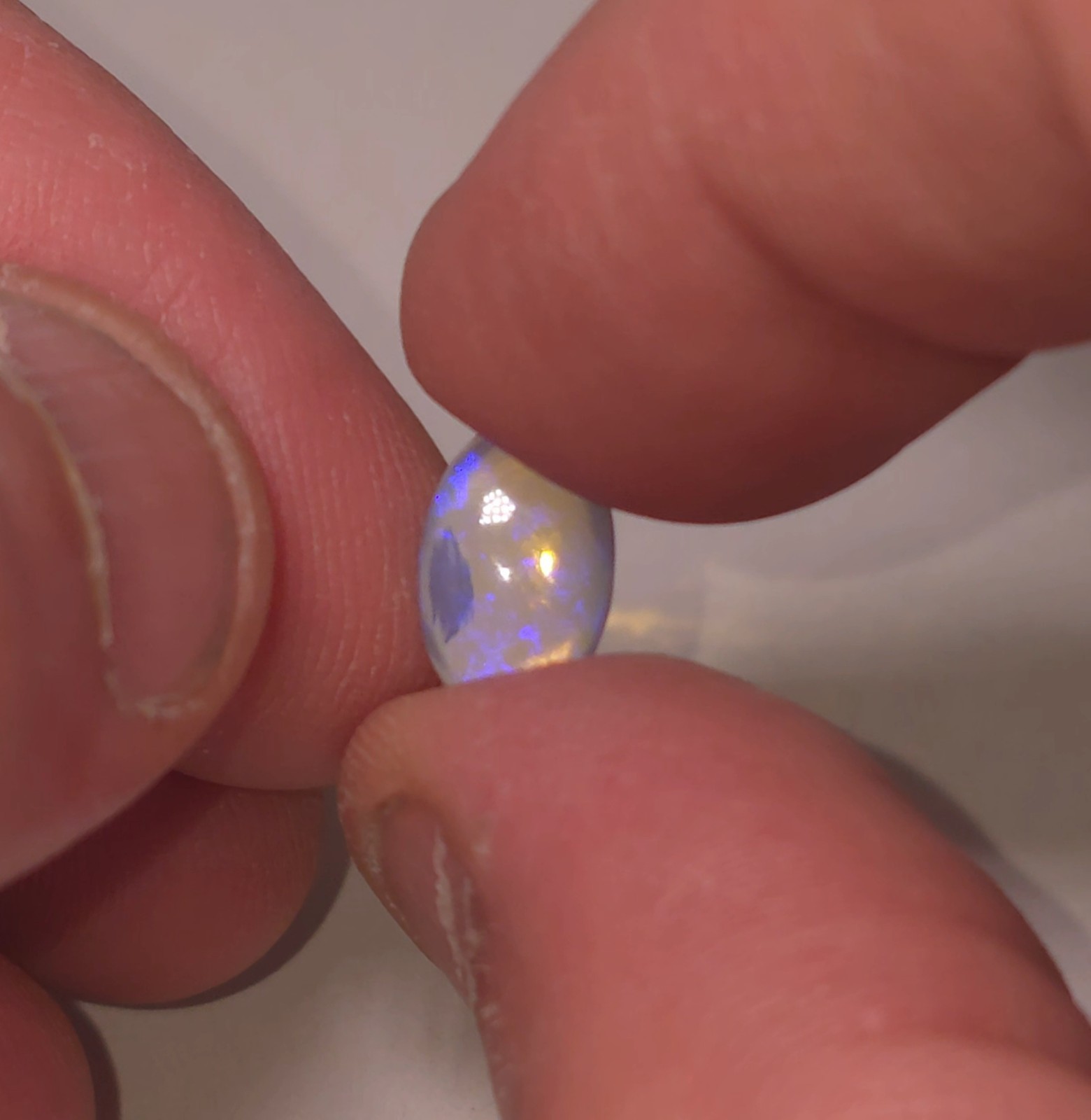 Australian Crystal Opal Oval Cabochon Natural Opal Coober Pedy 11.5 mm x 7.5 mm