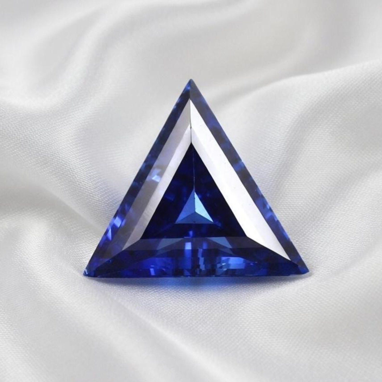 CERTIFIED 4.15 Ct Natural blue tringle Diamond LOOSE VVs/ 9.5 mm