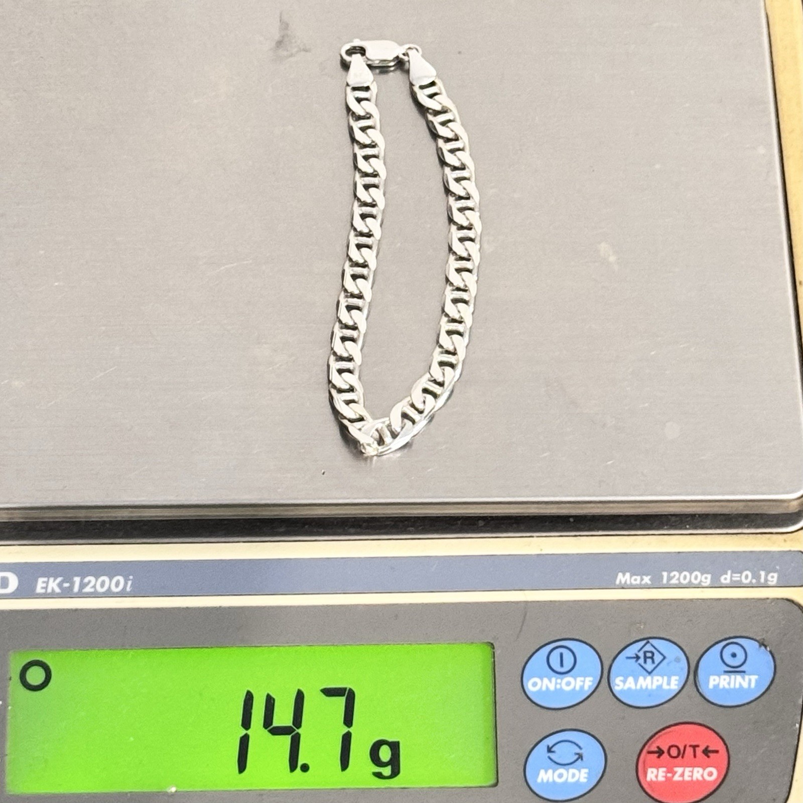 Sterling Silver 8.25in Mariner Link Bracelet/ 6.5mm/ 14.7 Grams/ Made In Italy