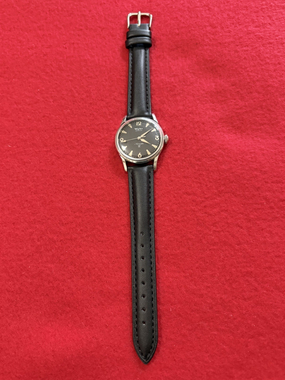 Vintage 1950’s Man’s Wyler Navigator 17j Swiss Incaflex Wristwatch-Runs Great