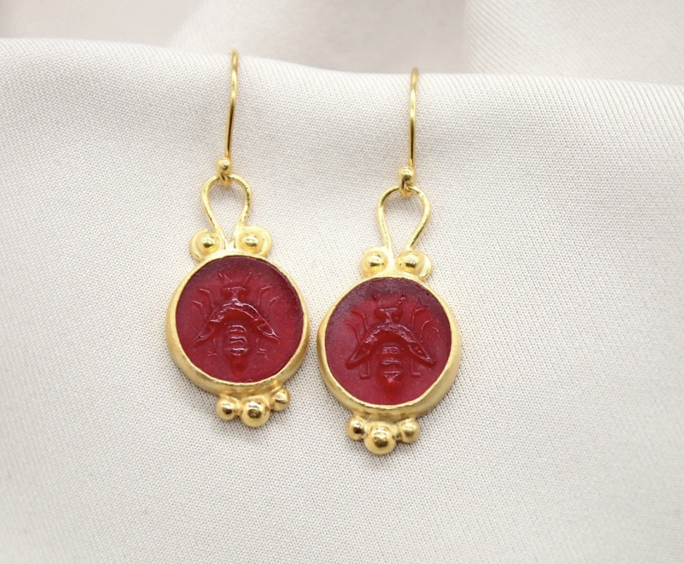 Museum Intaglio Bee Earrings Gold VTG Insect Bug Antique Boho Cottagecore Carved