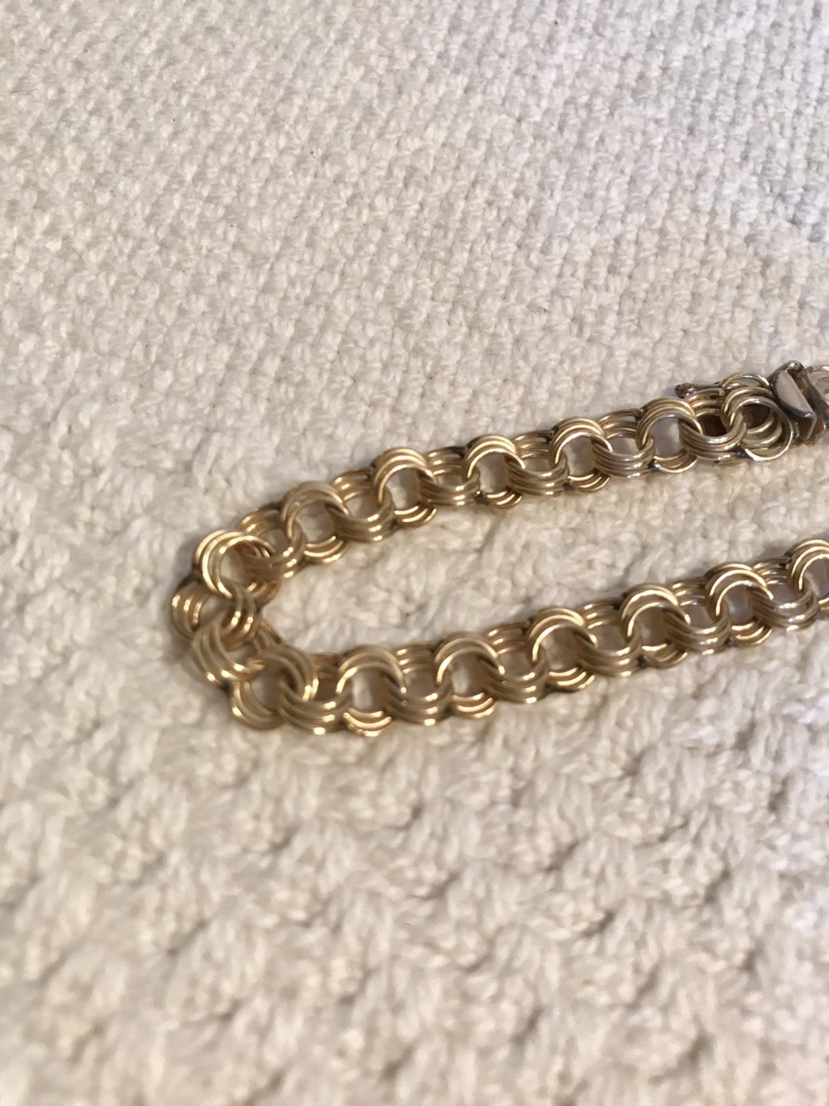 Vintage 7.5”Krementz Gold-Tone Curb 3 Link Bracelet Weighs 7.1 Grams.