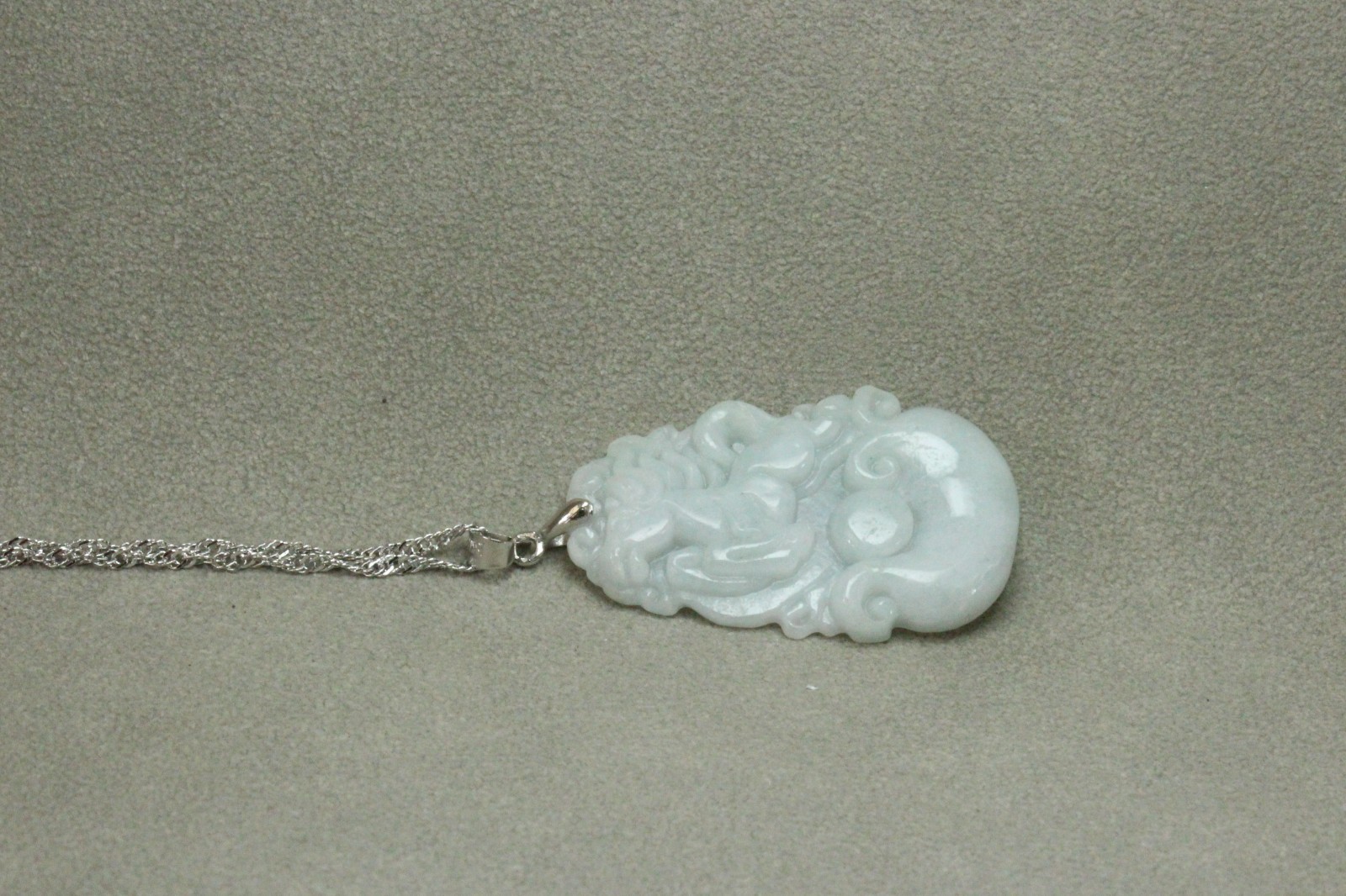 Natural White green A Jadeite jade Hand-Carved Horse (Chinese Zodiac) Pendant