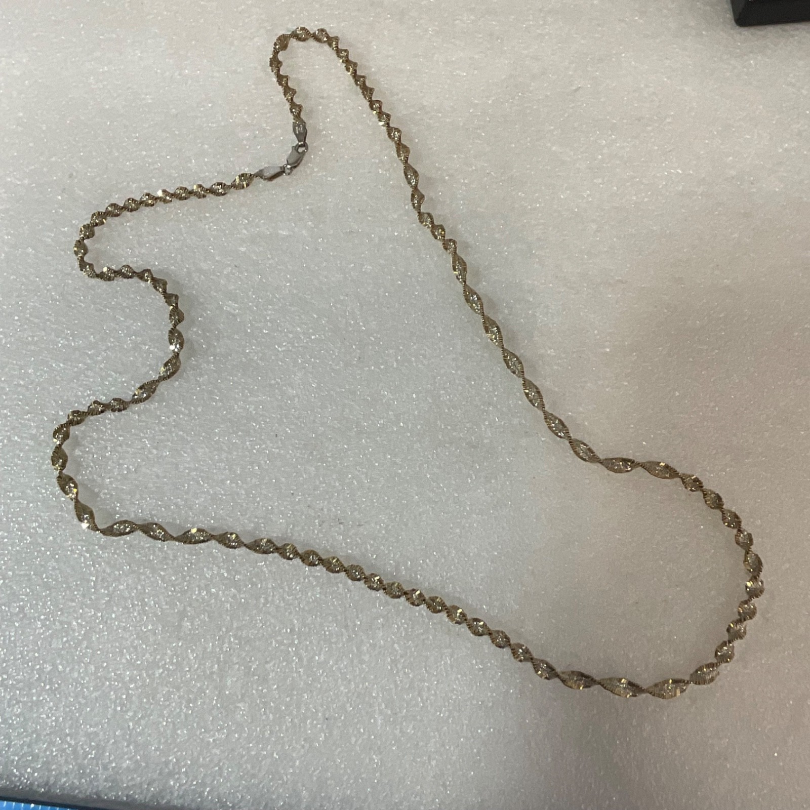 28in 925 Silver Two Tone Twisted Chain Necklace Italy 18.95g