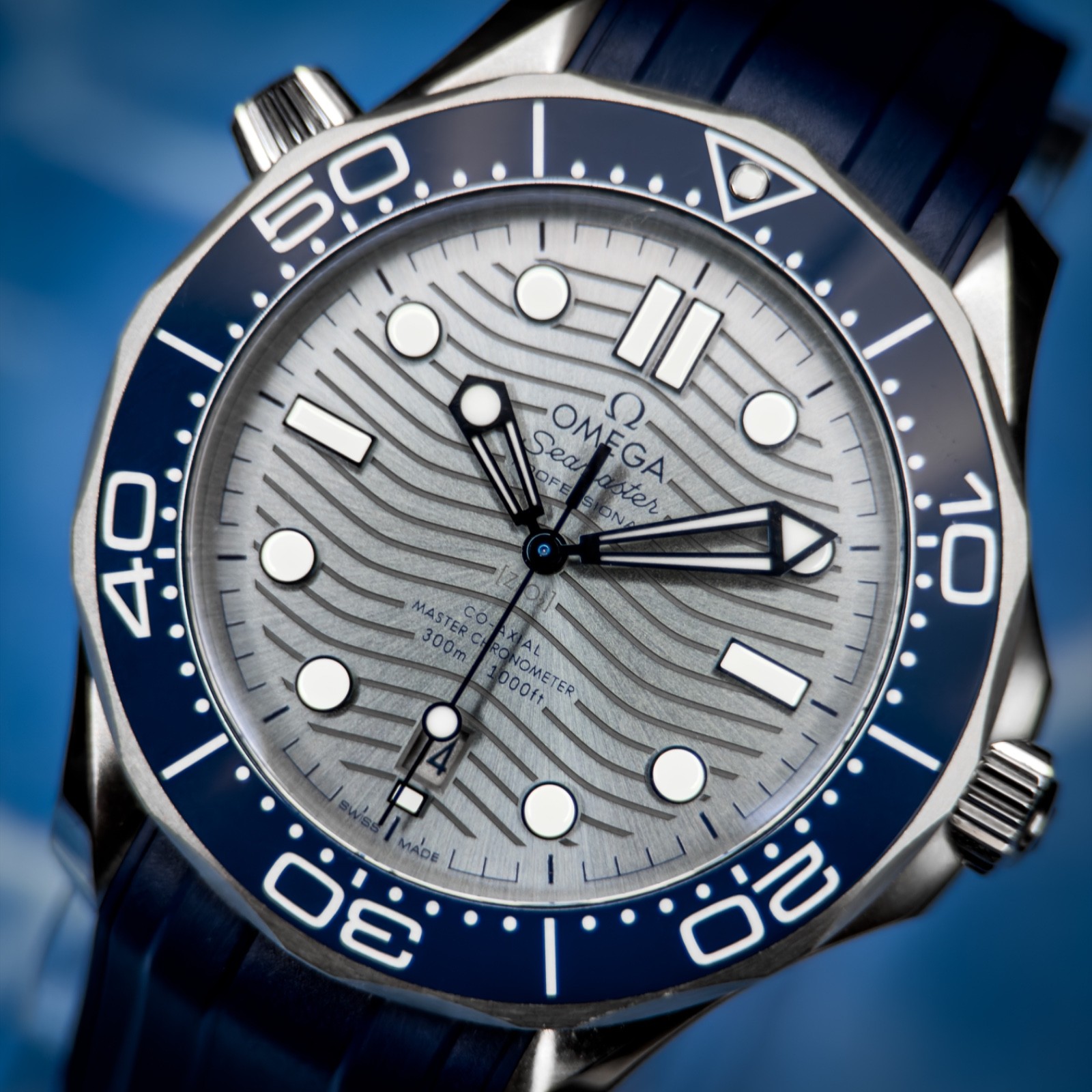 OMEGA Seamaster Diver 300M 210.32.42.20.06.001 Grey Wave Dial Box And Papers