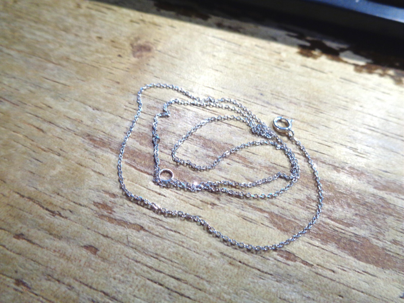 0.8MM PETITE WHITE GOLD-PLATED 925 STERLING SILVER DC ROLO CHAIN NECKLACE 16″