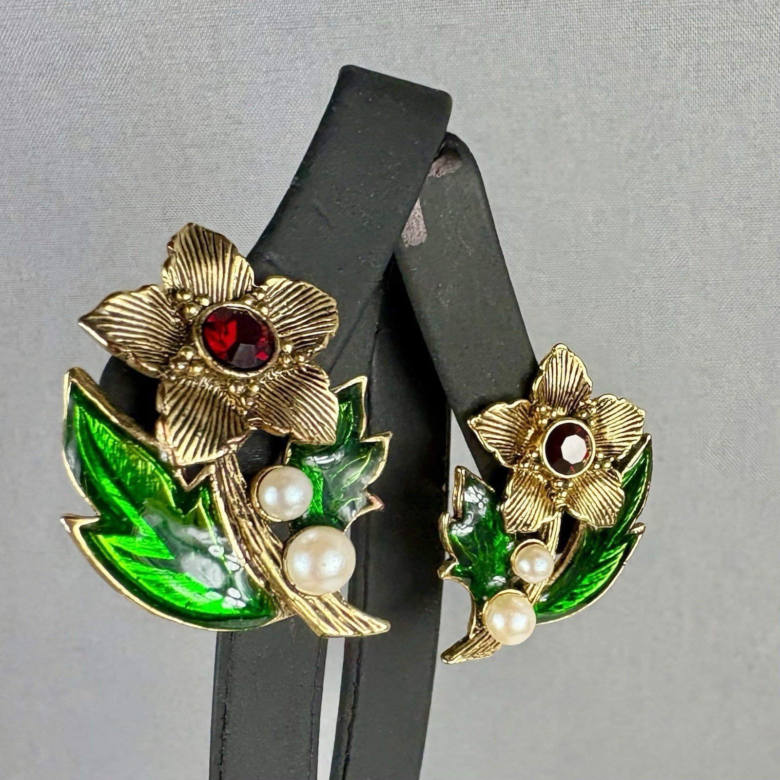 Vintage Avon Flower Clip Earrings Red Rhinestone Enamel Leaves
