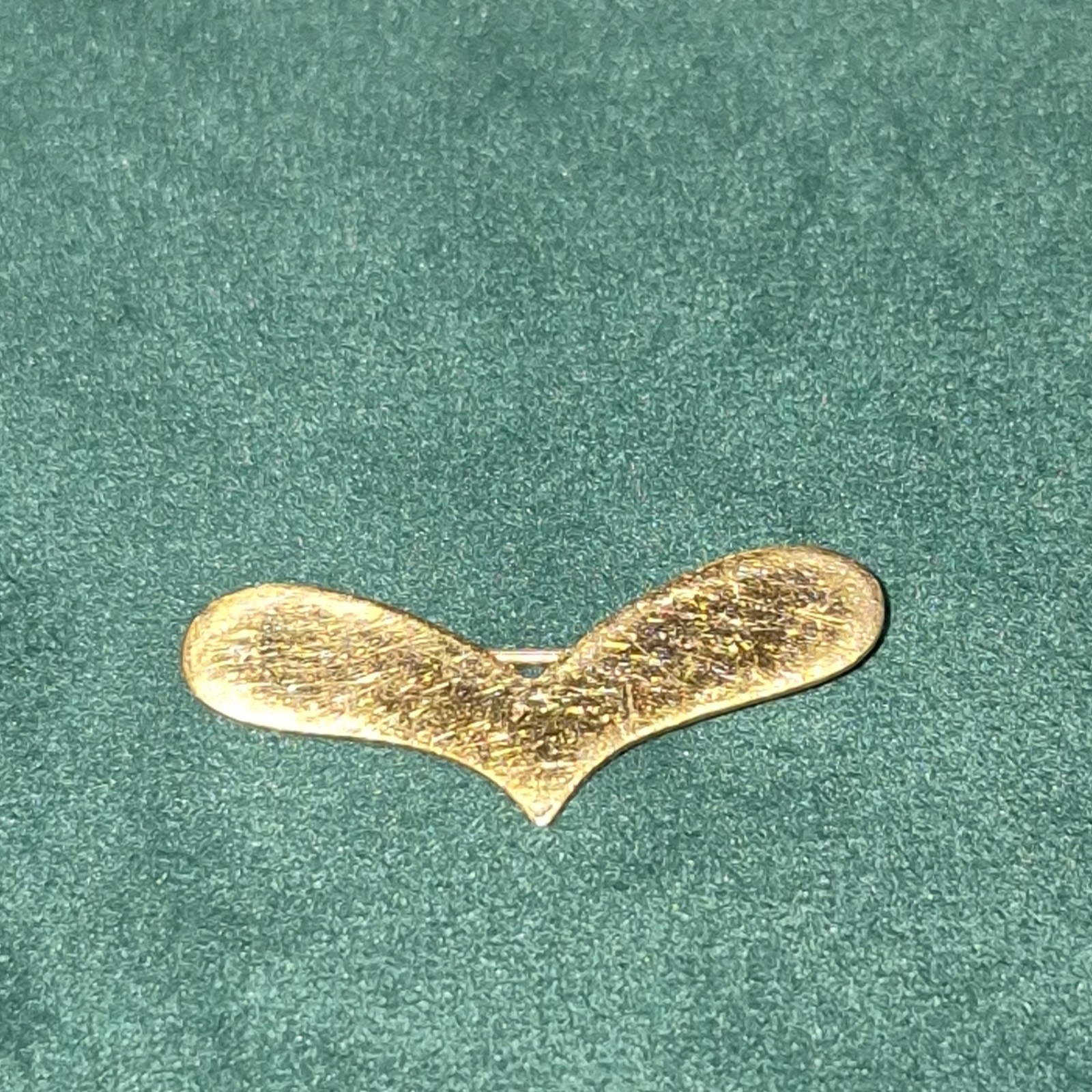 Gold Tone Metal Abstract Wing V Shape Brooch Pin Jacket Sweater Scarf Accessory