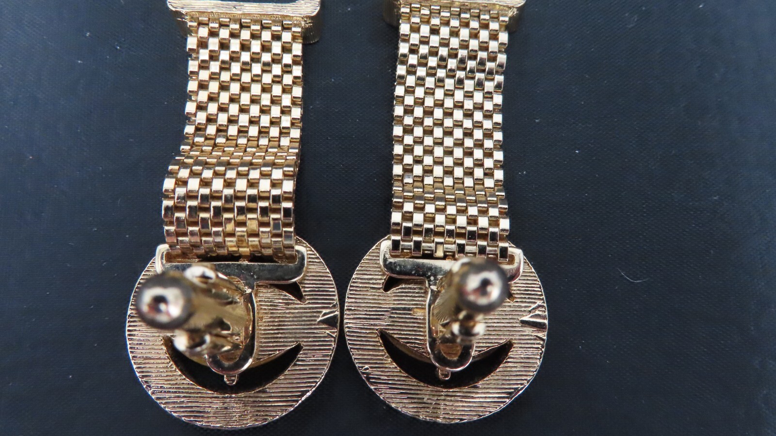 Vintage SWANK Cuff Links Genuine Tiger’s Eye Wraparound Mesh Chain Watchband