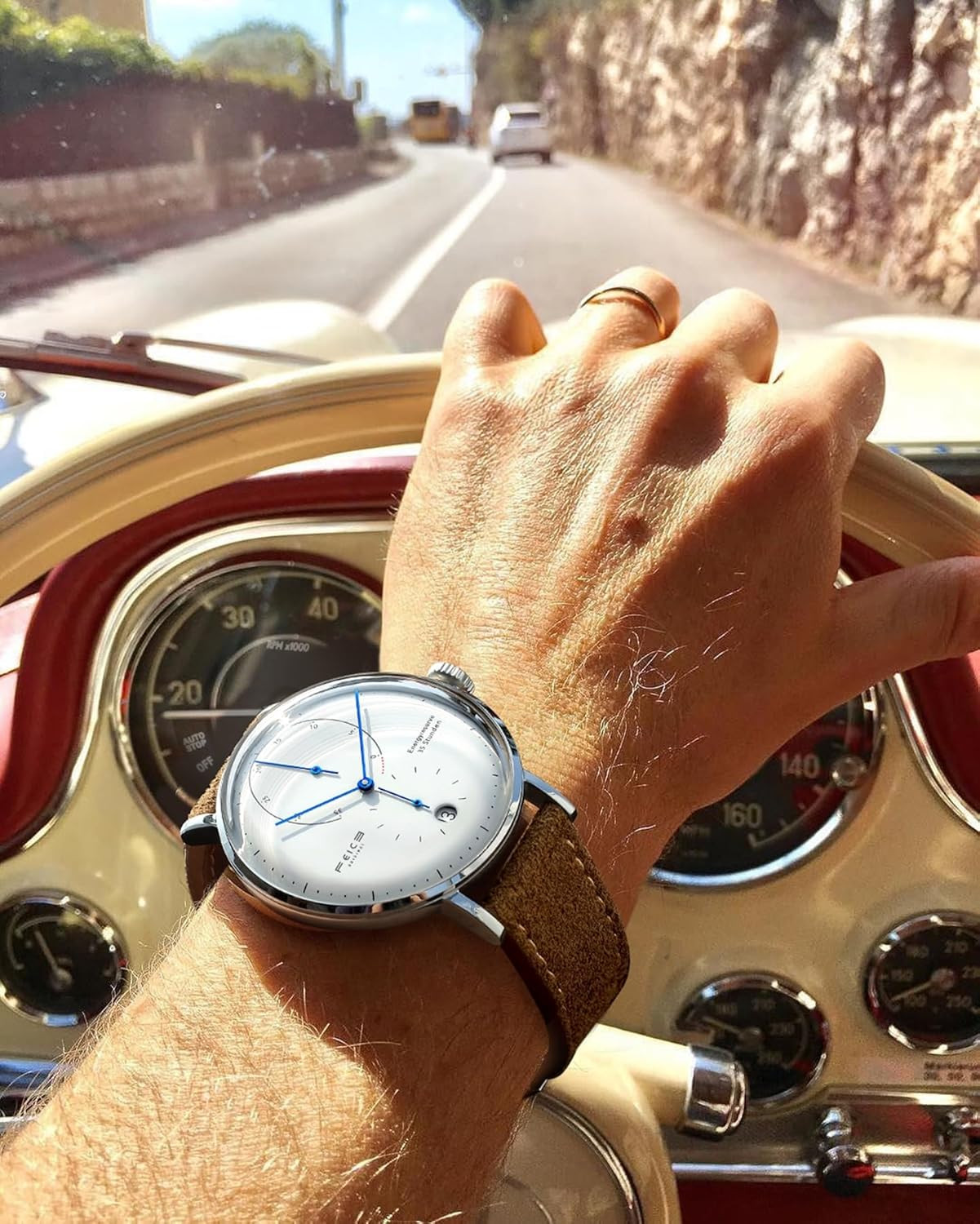 Bauhaus Men’s Automatic Waterproof Leather Dress Watch – FM202